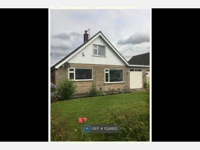 3 Bedroom Bungalow To Rent In Birchfield Drive, Rochdale, OL11