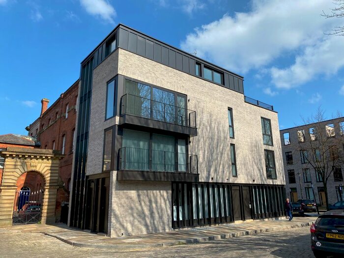 2 Bedroom Flat To Rent In Bank Place, Salford, M3