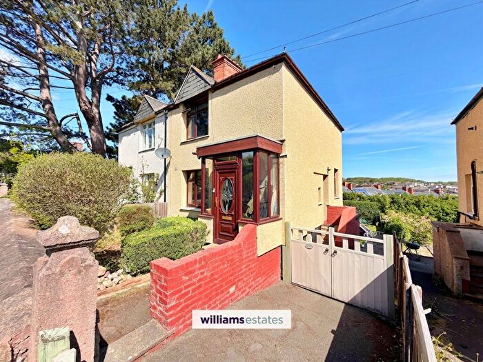 2 Bedroom Semi-Detached House For Sale In Lon Llewelyn, Denbigh, LL16