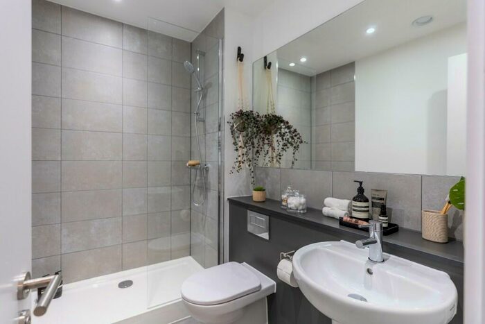 3 Bedroom Flat To Rent In Flat, Pall Mall, Liverpool, Merseyside, L3