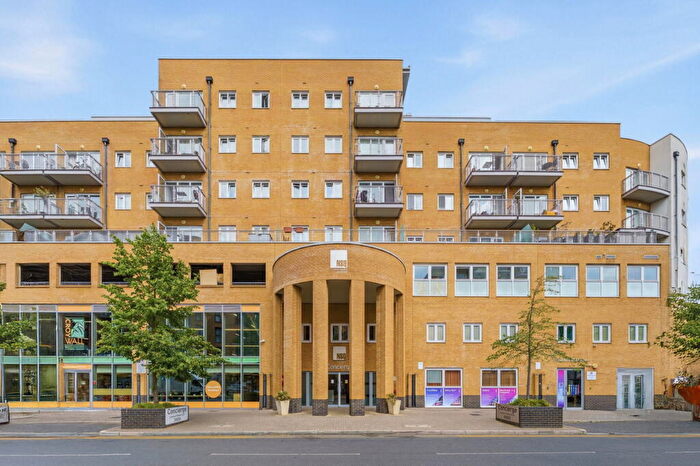 2 Bedroom Flat To Rent In Whitestone Way, Croydon, CR0