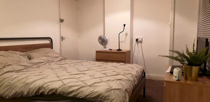 3 Bedroom End Of Terrace House To Rent In Sincil Bank, Lincoln, LN5