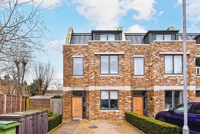 3 Bedroom End Of Terrace House To Rent In Wellsborough Mews, Wimbledon Chase, London, SW20