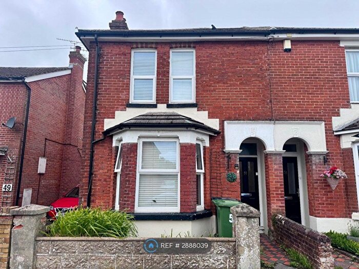 4 Bedroom Semi-Detached House To Rent In Guest Road, Eastleigh, SO50