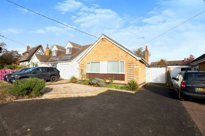3 Bedroom Detached Bungalow For Sale In High Street, Yelvertoft, Northampton, NN6