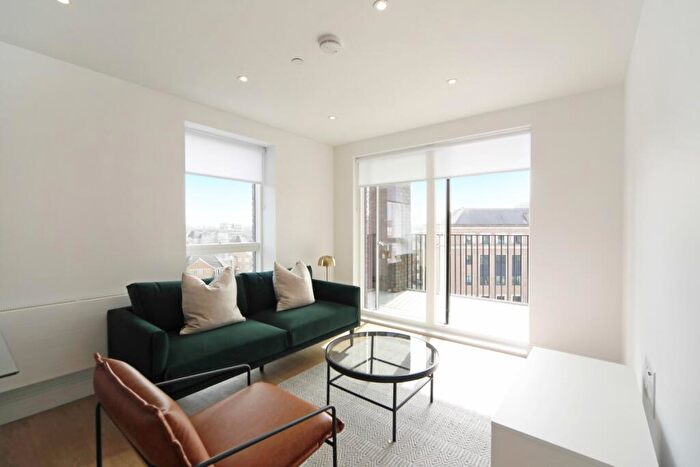 2 Bedroom Apartment To Rent In Carraway Street Reading, RG1