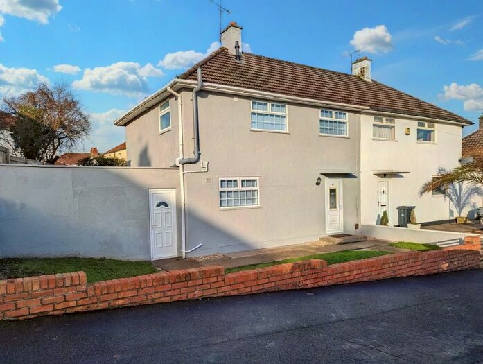 3 Bedroom House To Rent In Warmington Road, Bristol, BS14