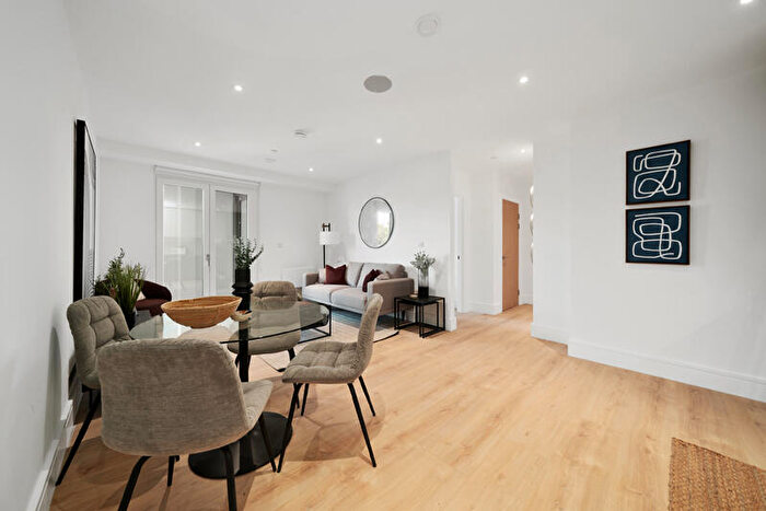 1 Bedroom Apartment To Rent In Sutton Park House, Sutton, SM1