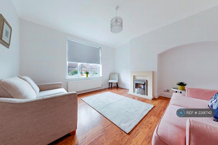 2 Bedroom Terraced House To Rent In Downham Way, Bromley, BR1