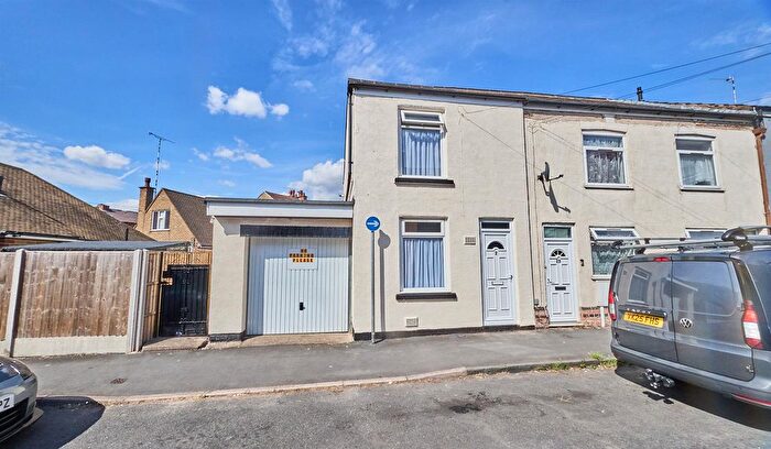 2 Bedroom End Terrace House To Rent In New Street, Hinckley, LE10