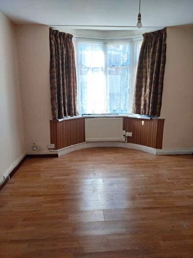 1 Bedroom Studio To Rent In Dacre Road, London, E13