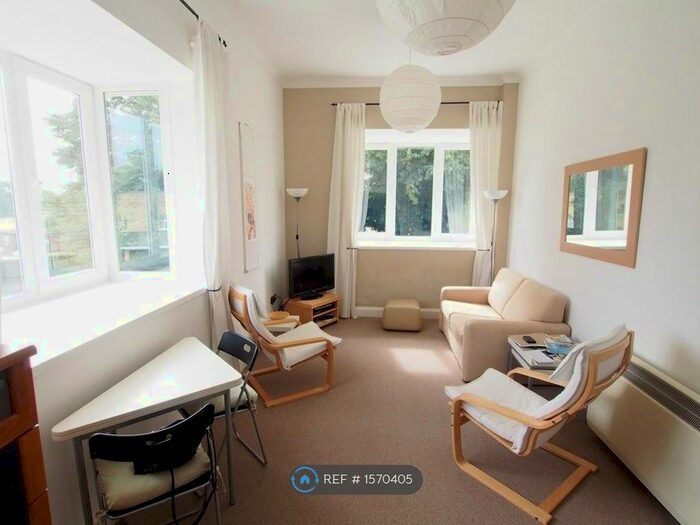 1 Bedroom Flat To Rent In Keswick Hall, Norwich, NR4