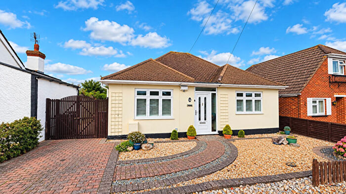 2 Bedroom Detached Bungalow For Sale In Bentley Avenue, Herne Bay, CT6