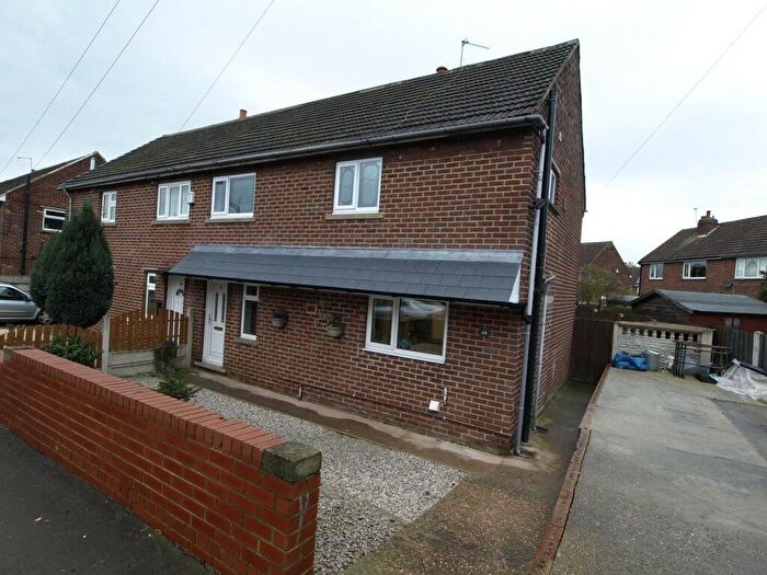 3 Bedroom Semi-Detached House To Rent In South Road, Dodworth, S75