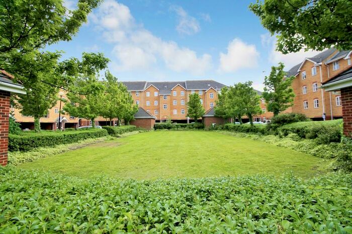 2 Bedroom Flat To Rent In Timber Court, Grays, RM17