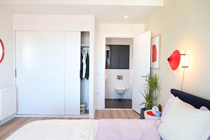 2 Bedroom Apartment To Rent In Glebe Street, Stoke-On-Trent, Staffordshire, ST4