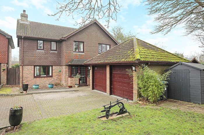 4 Bedroom Detached House For Sale In Church Hill, Shepherdswell, CT15