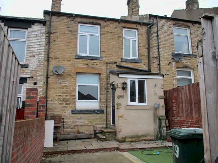 2 Bedroom Terraced House To Rent In Walkley Terrace, Heckmondwike, WF16