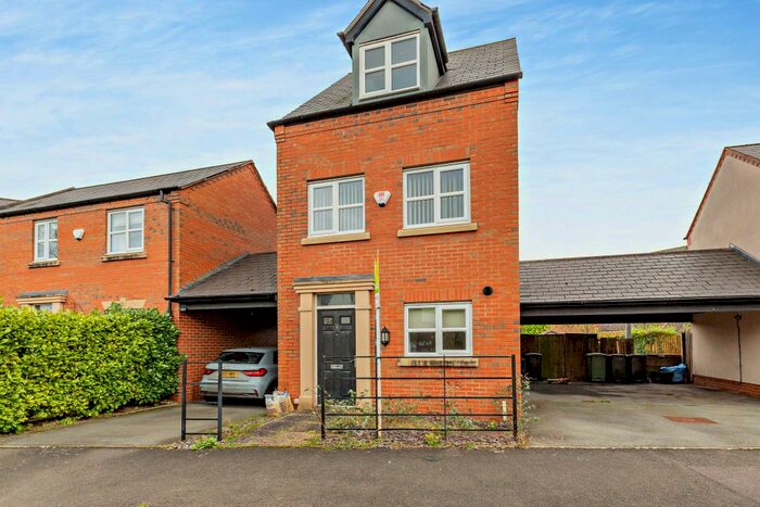3 Bedroom Detached House For Sale In Oak Avenue, Wem, Shrewsbury, SY4