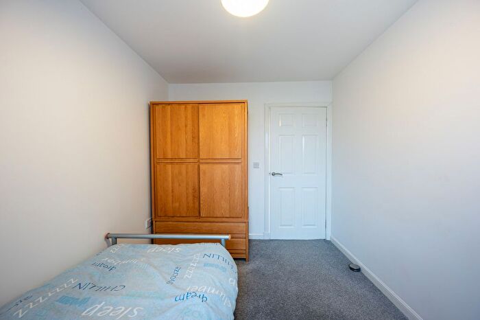 4 Bedroom Detached House For Sale In Old Smithy, Springside, Irvine, KA11