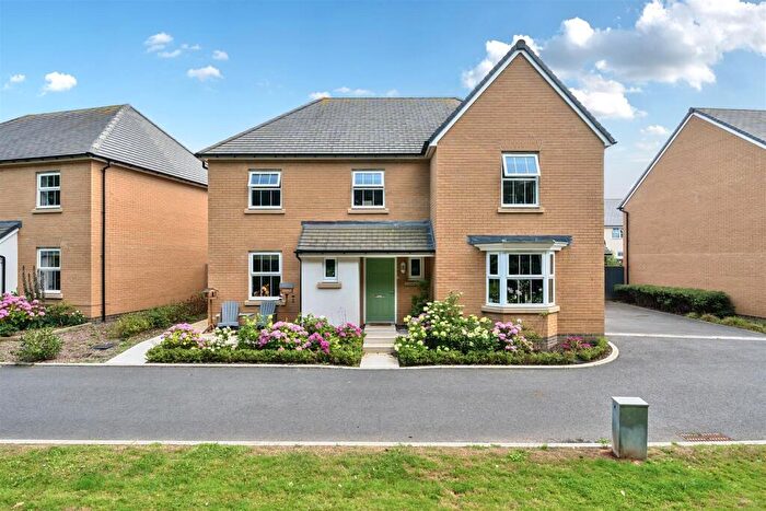 5 Bedroom Detached House For Sale In Dunlin Drive, Yelland, Barnstaple, EX31