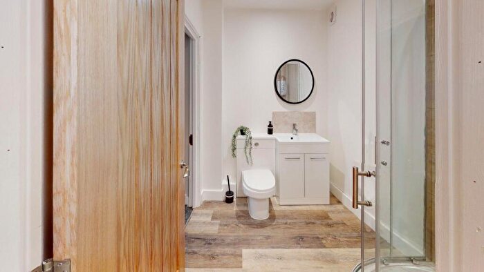 5 Bedroom House To Rent In St. Nicholas Street, Bristol, BS1