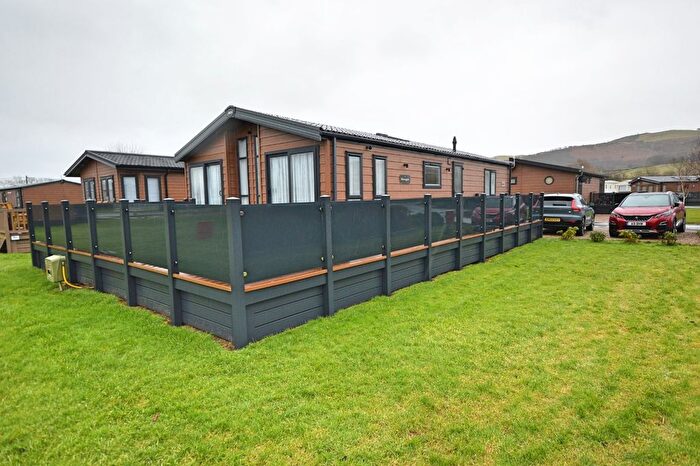 2 Bedroom Mobile/park Home For Sale In Main Park, Moat Lane, Caersws, Powys, SY17