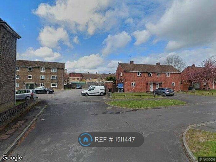 1 Bedroom Flat To Rent In Crombie Close, Waterlooville, PO8