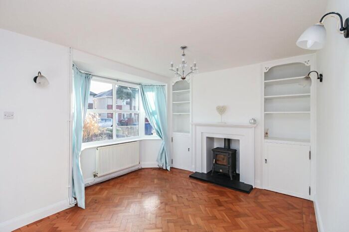 3 Bedroom Terraced House To Rent In Cornwallis Road, Oxford, Np., OX4