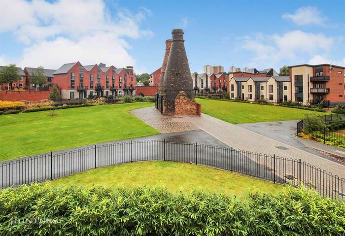 2 Bedroom Flat To Rent In Kiln View, Hanley, Stoke-On-Trent, ST1