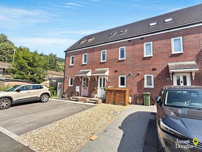3 Bedroom Town House For Sale In Ffordd Y Glowyr, Mountain Ash, CF45
