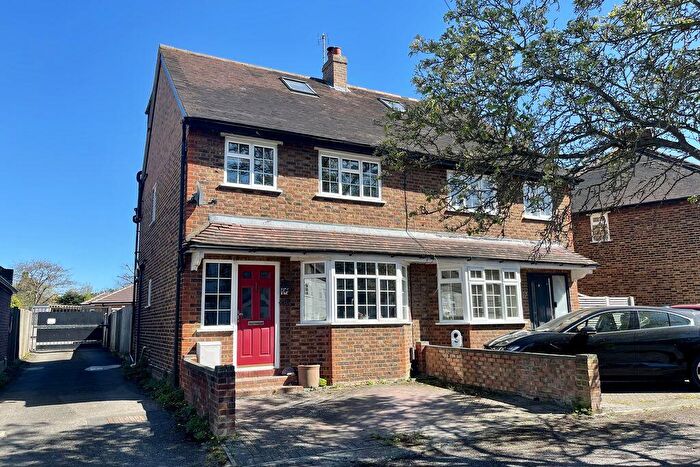 3 Bedroom Semi-Detached House For Sale In Kings Road, Long Ditton, Surrey, KT6