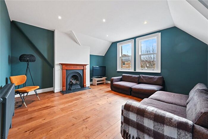 2 Bedroom Apartment To Rent In Brondesbury Villas, London, NW6