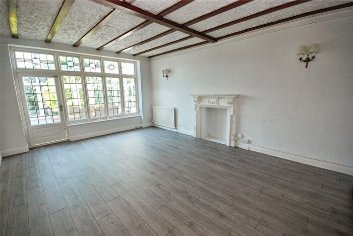 4 Bedroom Flat To Rent In Armitage Road, Golders Green, NW11