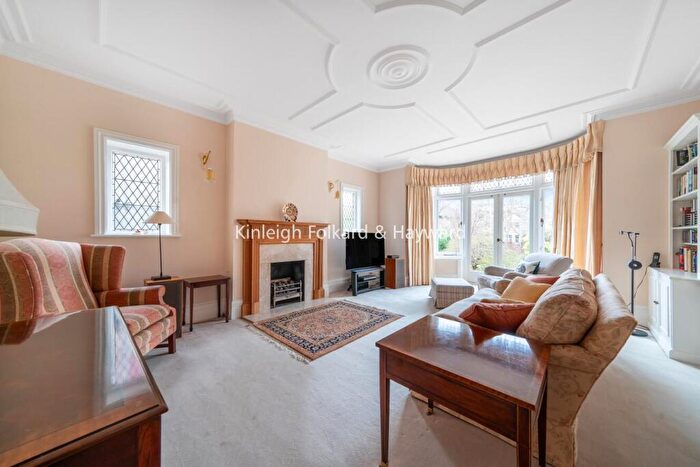 5 Bedroom Detached House For Sale In Rodway Road, Bromley, BR1