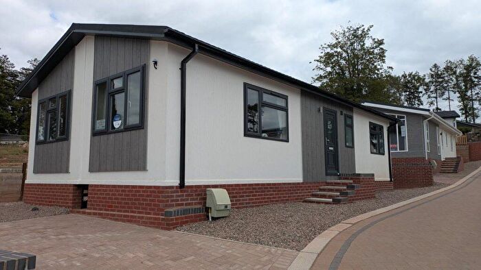 2 Bedroom Park Home For Sale In Saltmarshe Castle Residential Park, HR7