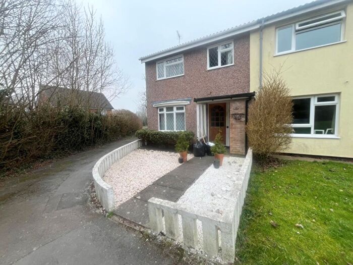 3 Bedroom House To Rent In Felton Close, Redditch, B98