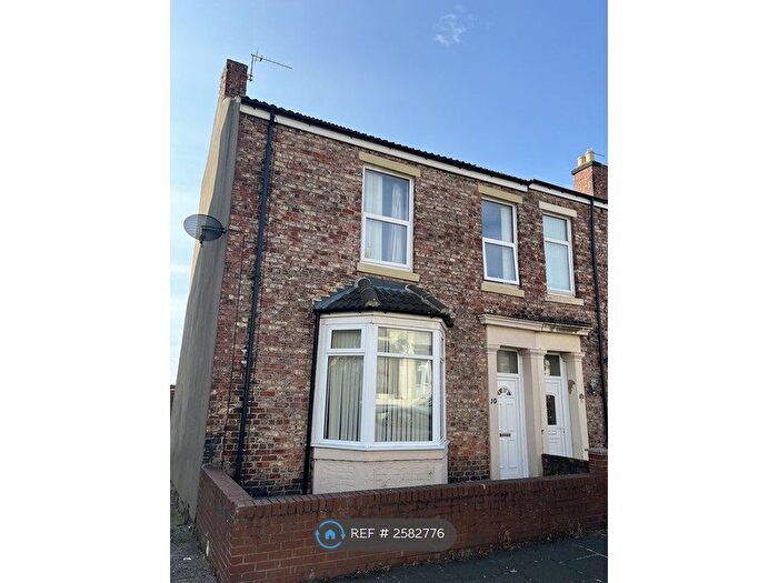 2 Bedroom End Of Terrace House To Rent In Hylton Street, North Shields, NE29