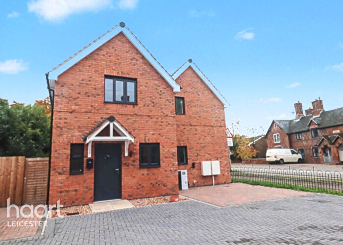 2 Bedroom Semi-Detached House For Sale In Lutterworth Road, Lutterworth, LE17