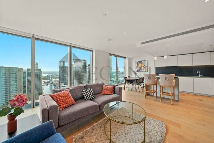 2 Bedroom Apartment To Rent In Landmark Pinnacle, Marsh Wall, E14