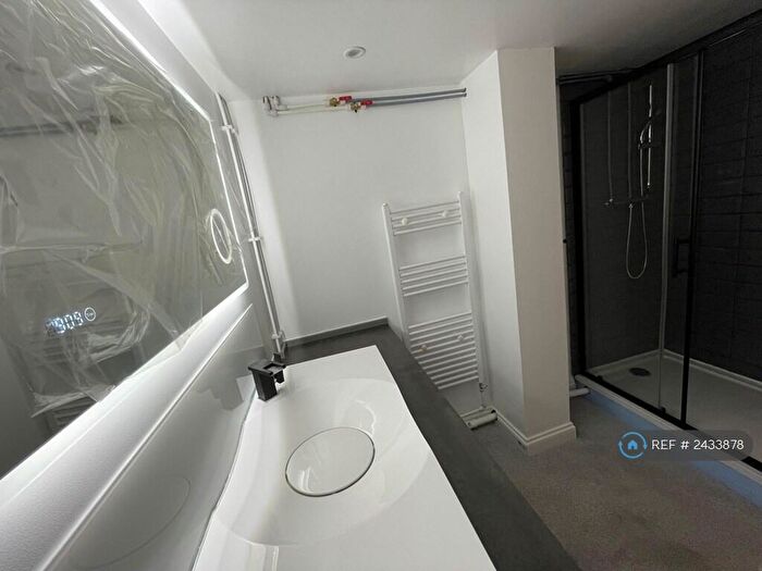 1 Bedroom Flat To Rent In Dermody Rd, Hithergreen, SE13