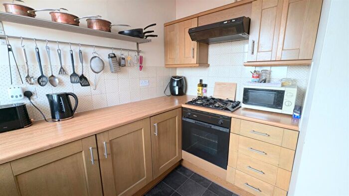 2 Bedroom Apartment To Rent In Ainsley Road, Crookes, Sheffield, S10