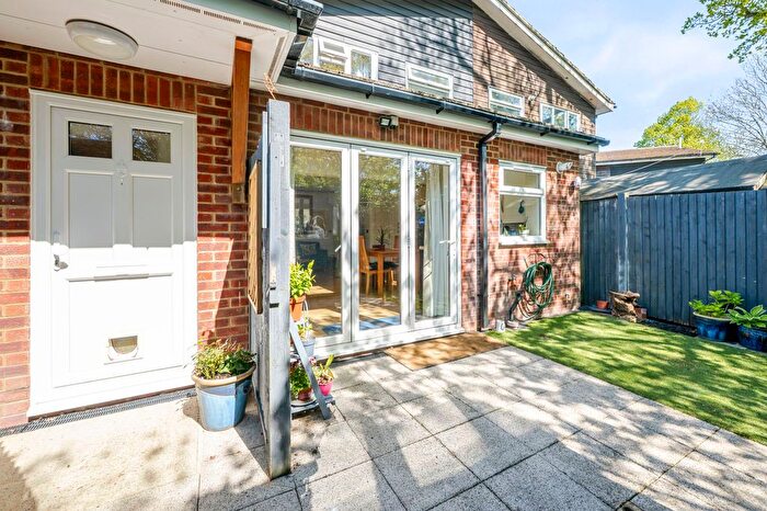 2 Bedroom Terraced House For Sale In Wolfe Close, Crowborough, TN6