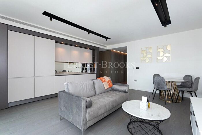 1 Bedroom Apartment To Rent In Park Drive, Canary Wharf, London, E14