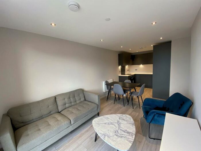 2 Bedroom Apartment To Rent In Jesse Hartley Way, Liverpool, L3