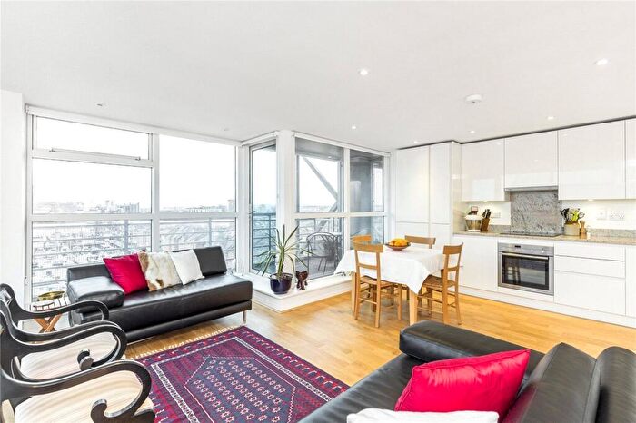 2 Bedroom Flat To Rent In Baltic Quay, Sweden Gate, SE16