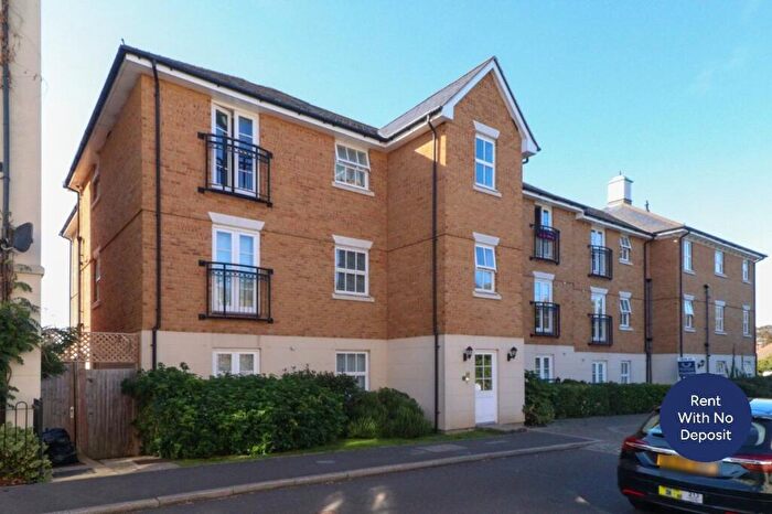 1 Bedroom Flat To Rent In College Square, Westgate, Kent, CT8