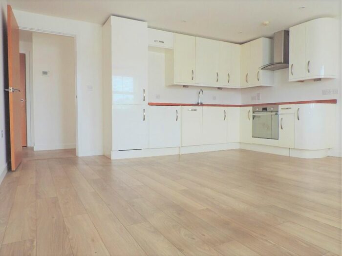 1 Bedroom Flat To Rent In Lower Manor Road, Godalming, GU7