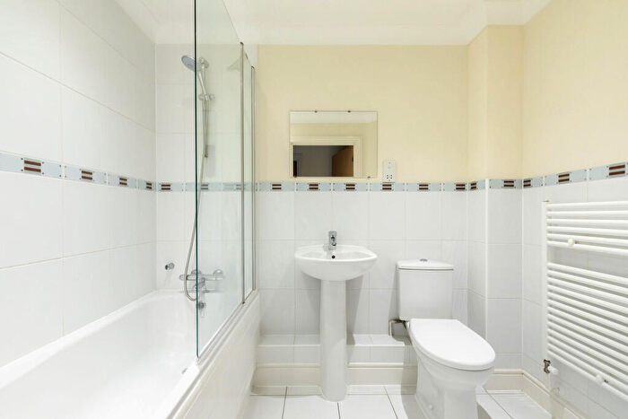 2 Bedroom Apartment To Rent In Brookbank Close, Cheltenham, GL50