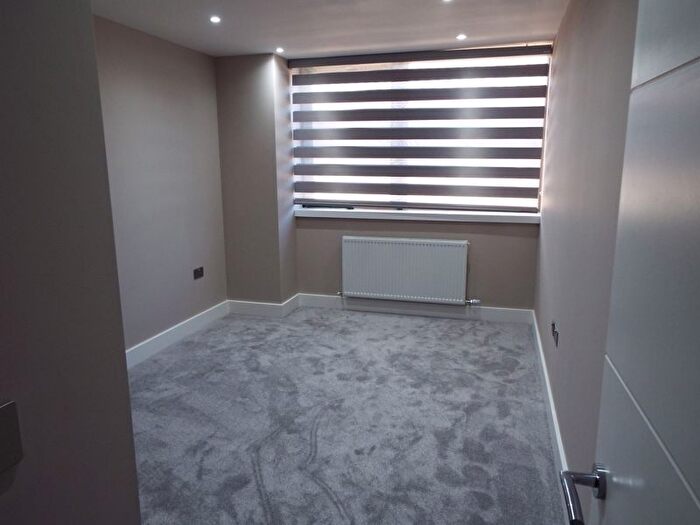 1 Bedroom Flat To Rent In Mulberry Business, Fishponds Road, Wokingham, RG41